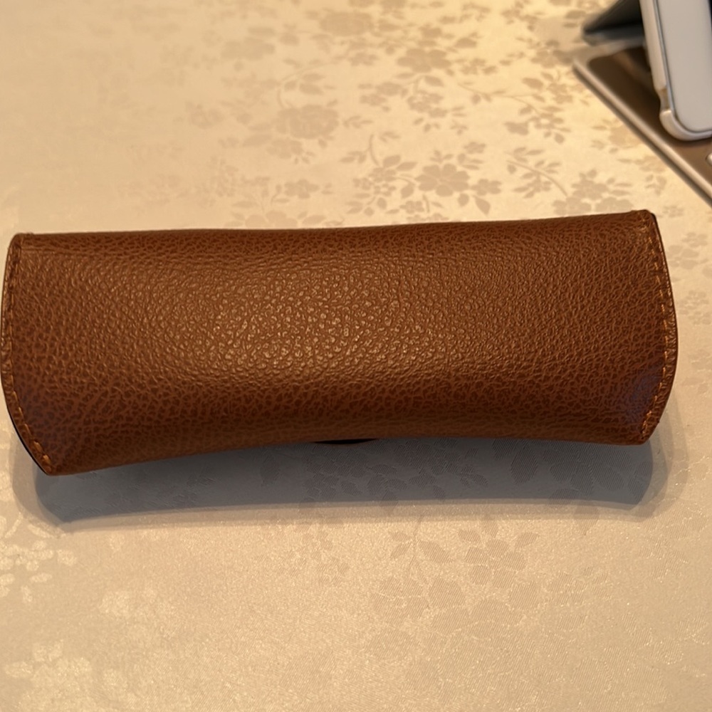 Ray-Ban  eyeglass  case - Picture 3 of 4